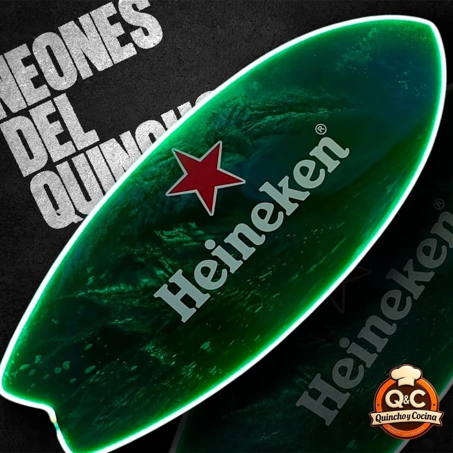 Neón Heineken tabla de surf