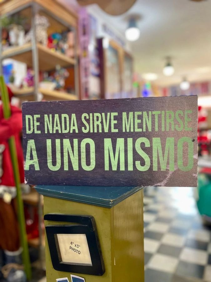 Cartel De nada sirve mentirse a uno mismo