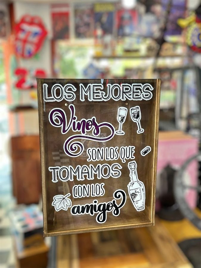 Porta corchos decorativo – Los mejores vinos con los amigos