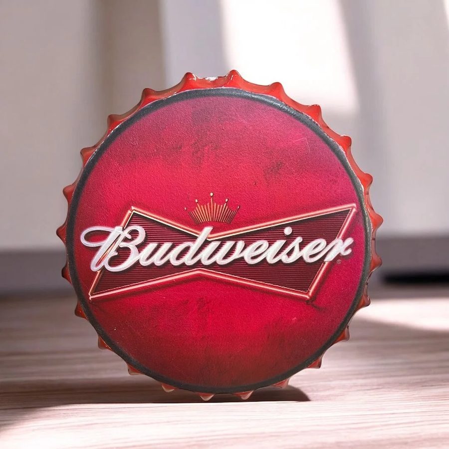 Tapa decorativa Budweiser (moño rojo)