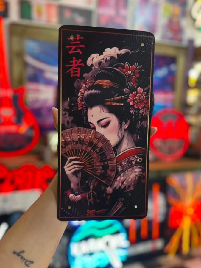 Chapa Geisha con abanico