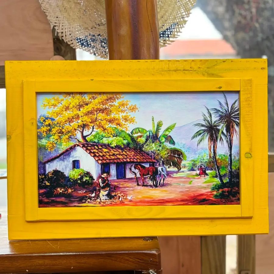 Cuadro de paisaje rural – casita con palmeras y marco amarillo