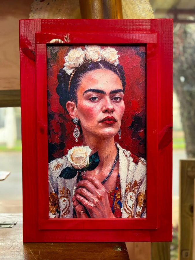 Cuadro Retrato de mujer con flores y rosa blanca