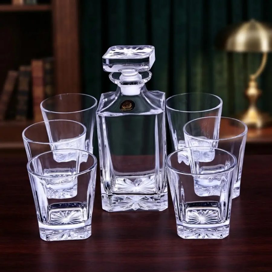 Juego de whiskera con vasos de 250 ML 7 pzs