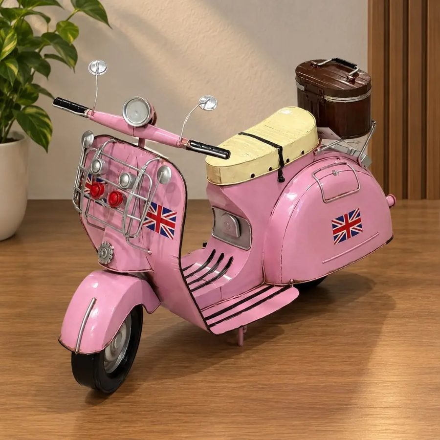 Réplica de Vespa rosa – estilo vintage