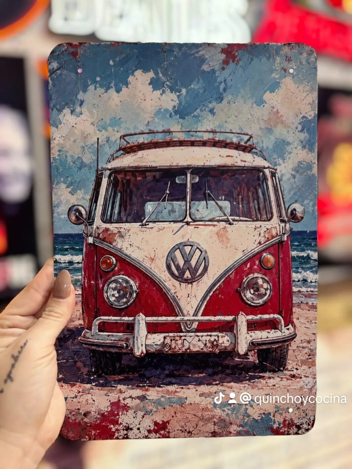 Chapa Kombi Volkswagen en la playa