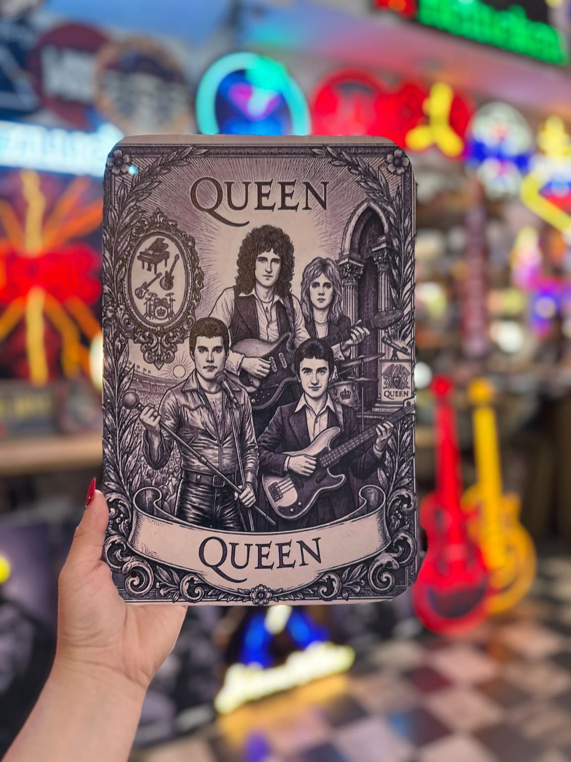 Chapa Queen – grabado – foto 2